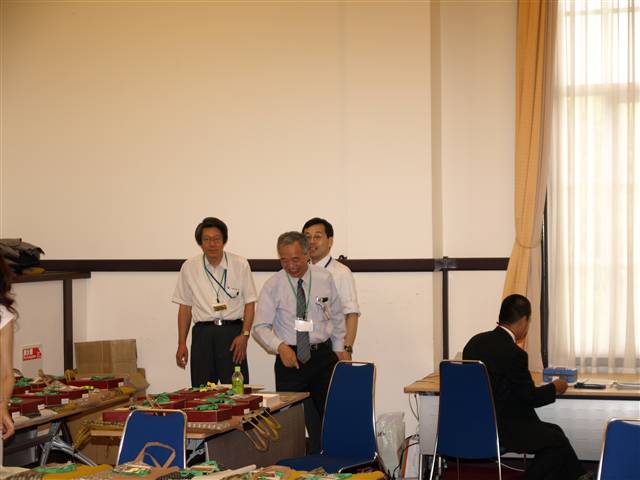 a053.jpg