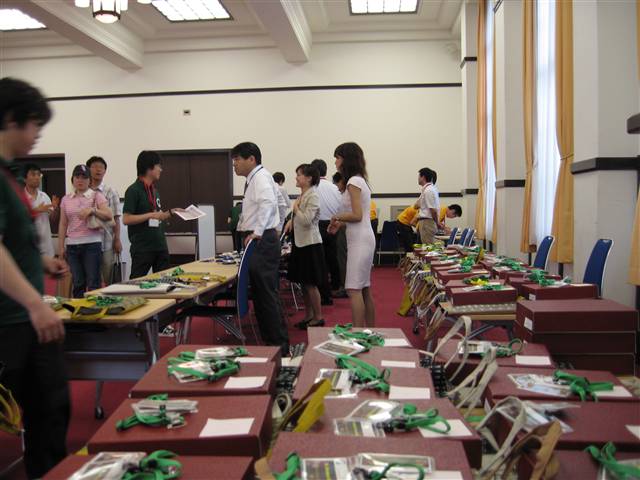 b032.jpg