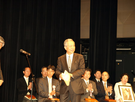P3281504